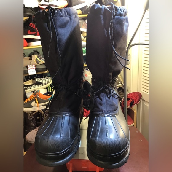 Cabella’s Mens’ insulated snow boots. Don't wait, get ready for the winter - Picture 2 of 16